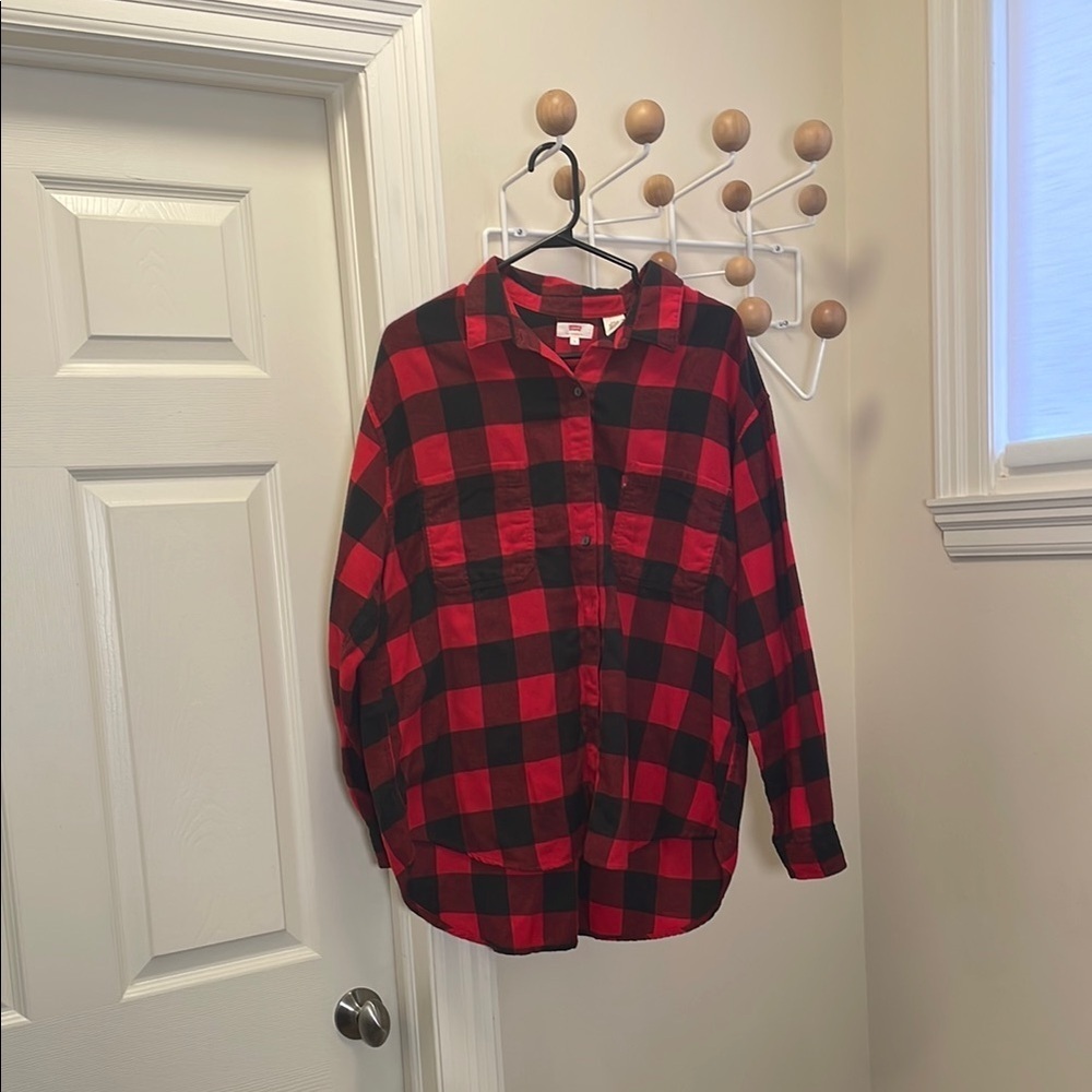Levi's - Classic Button Down Long Sleeve Shirt - Red / Black - L